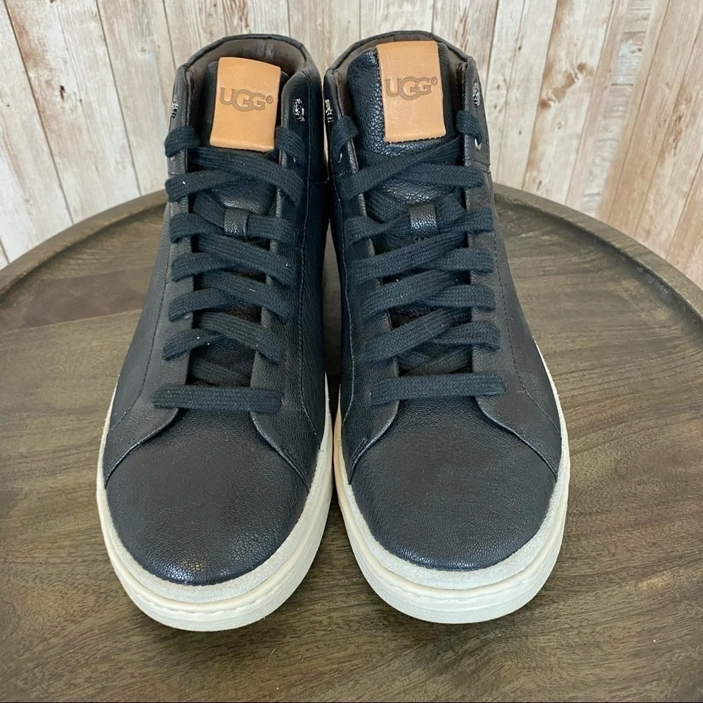 UGG Men’s Cali High Top Leather Sneaker Size 8‎